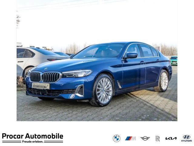 BMW 530 530d Luxury Line Sedan xDrive