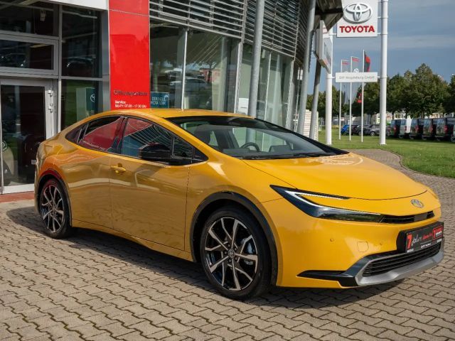 Toyota Prius Executive Plug-in