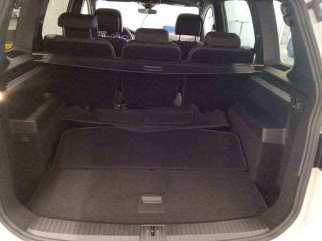 Volkswagen Touran 2.0 TDI DSG Highline R-Line