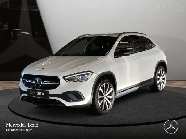 Mercedes-Benz GLA 200 Progressive