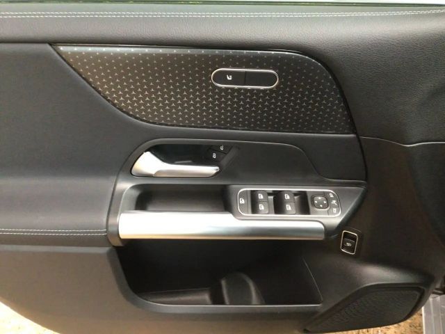 Mercedes-Benz B 200 B 200 d Progressive