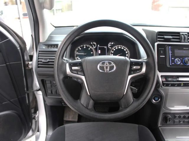 Toyota Land Cruiser Basis Vierwielaandrijving