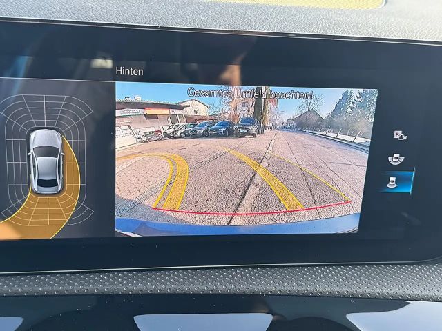 Mercedes-Benz A 180 A 180 d