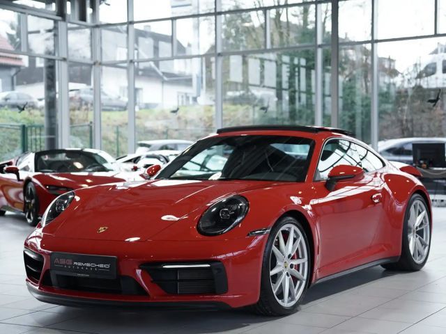 Porsche 911 Carrera Coupé GTS