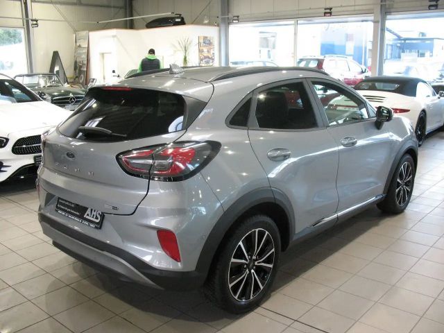 Ford Puma EcoBoost Titanium