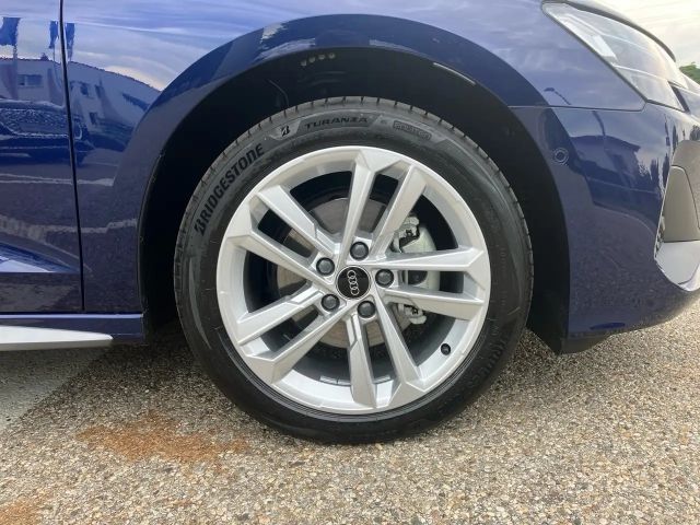 Audi A3 30 TFSI Sedan