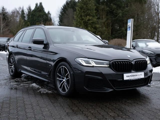 BMW 540 540d M-Sport Touring xDrive