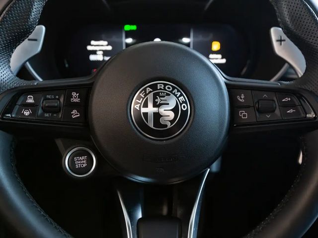 Alfa Romeo Stelvio AT8 Q4