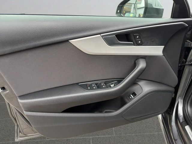 Audi A4 40 TFSI Avant S-Line