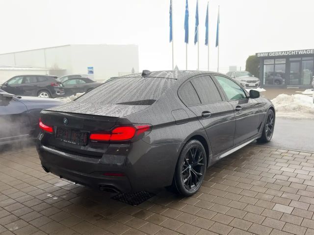 BMW 545 545e M-Sport Sedan xDrive
