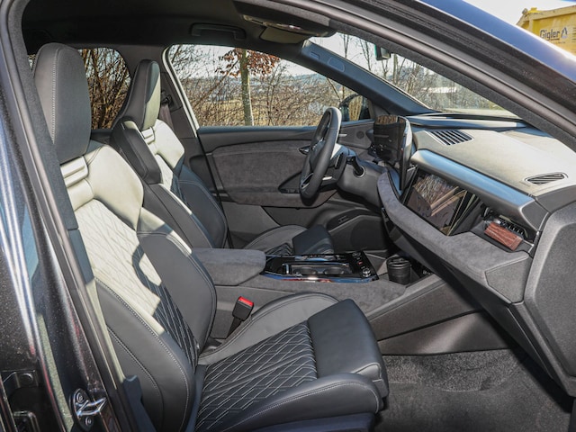 Audi Q6 e-tron Quattro