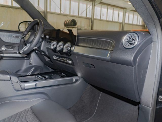 Mercedes-Benz GLB 200 GLB 200 d