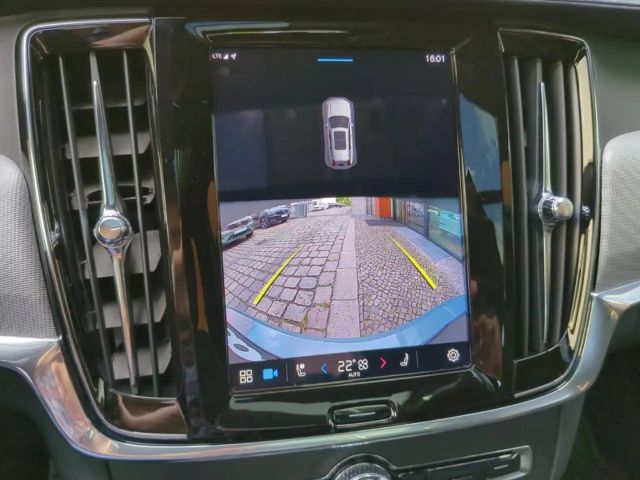 Volvo V90 R-Design Recharge T8