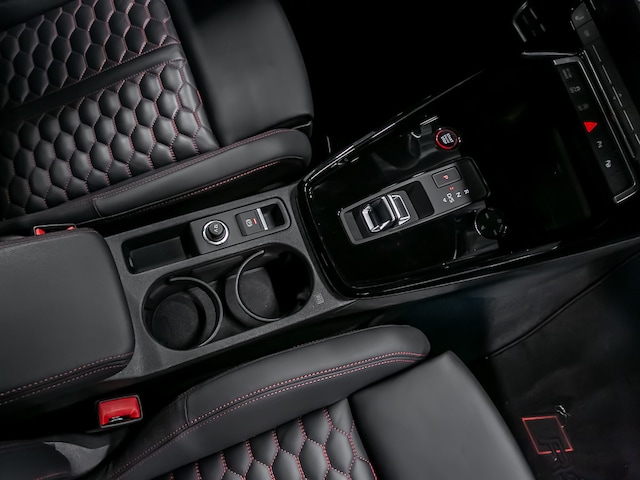 Audi RS3 Quattro S-Tronic Sedan