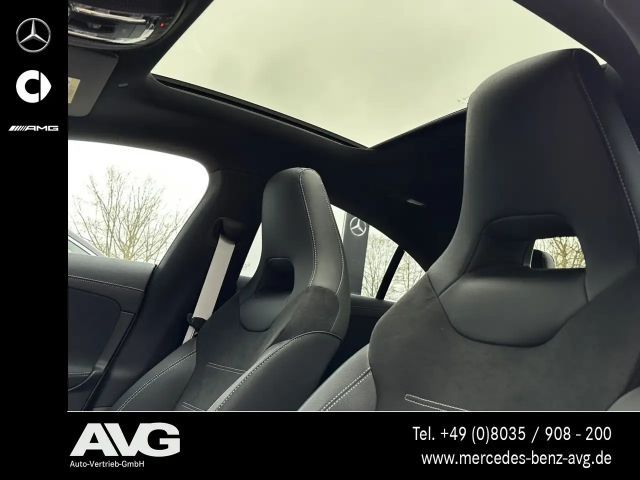 Mercedes-Benz CLA 200 AMG Line Coupé