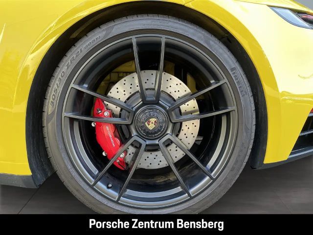 Porsche 992 Cabrio Carrera GTS