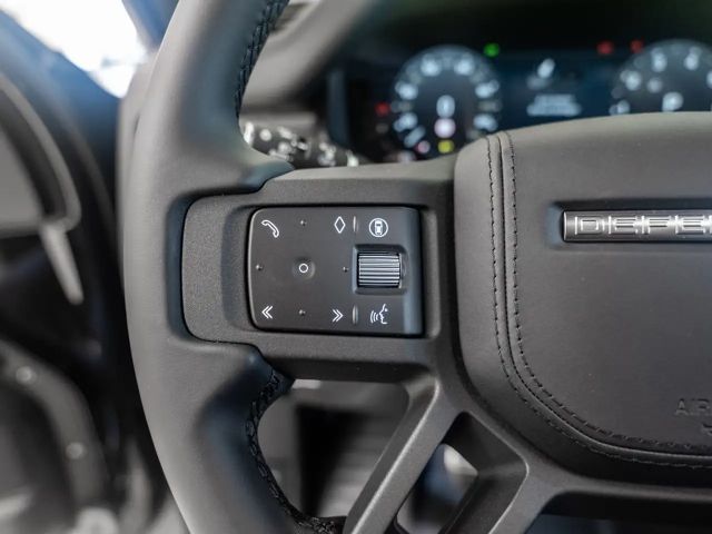 Land Rover Defender 110