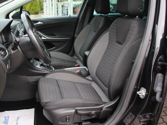 Opel Astra Edition Sports Tourer