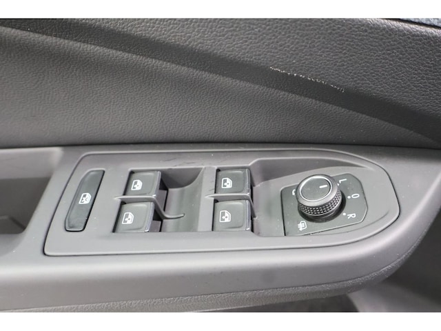 Volkswagen Golf 1.5 eTSI DSG Golf VIII