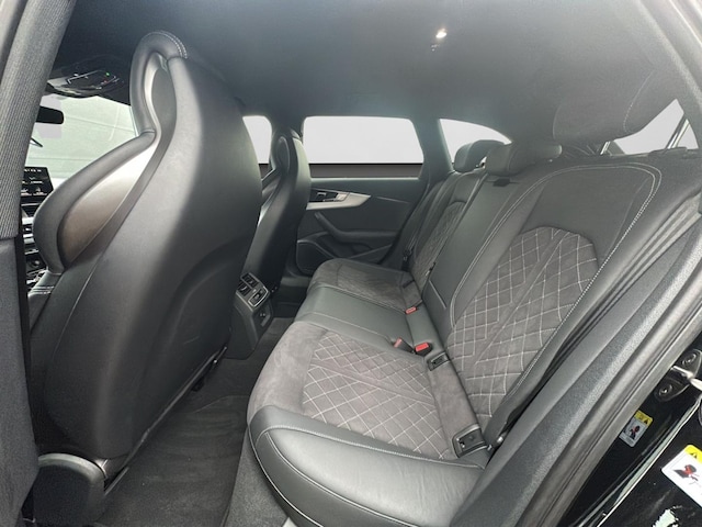 Audi RS4 Avant Quattro