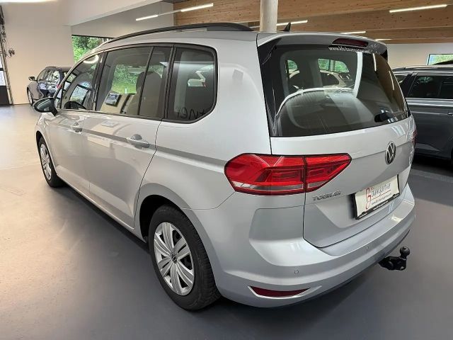 Volkswagen Touran 2,0 TDI *NAVI*ACC*AHK*PANO*PDC vo/hi*Elektr. He...