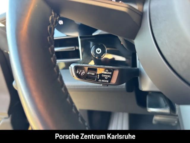 Porsche Taycan 4 Cross Turismo