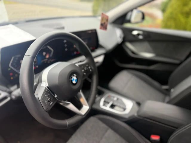 BMW 120 120i Sedan