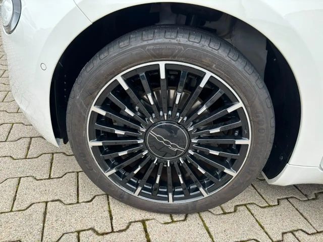 Fiat 500e 42 kWh