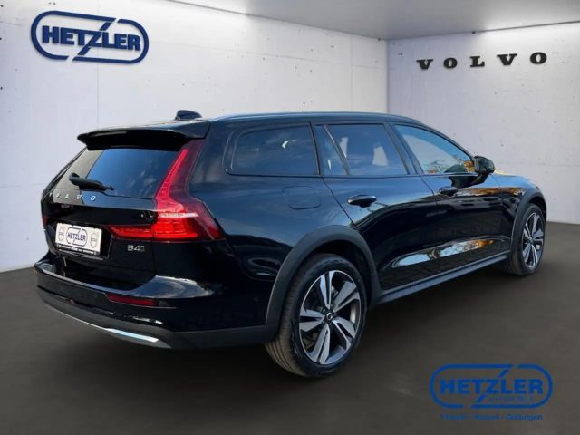Volvo V60 Cross Country AWD Ultimate