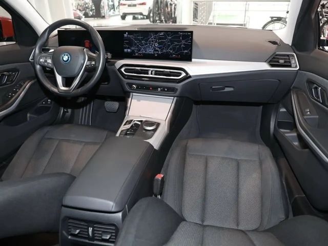 BMW 320 320e Touring