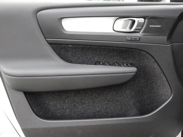 Volvo XC40 Dark Plus