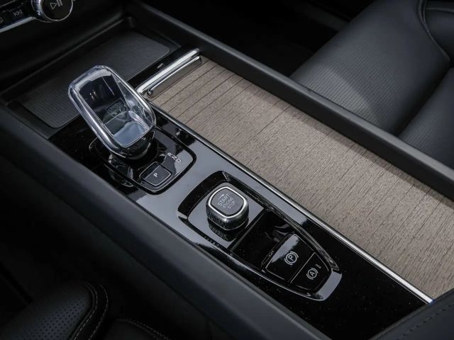 Volvo XC60 AWD Dark Recharge T8 Ultra