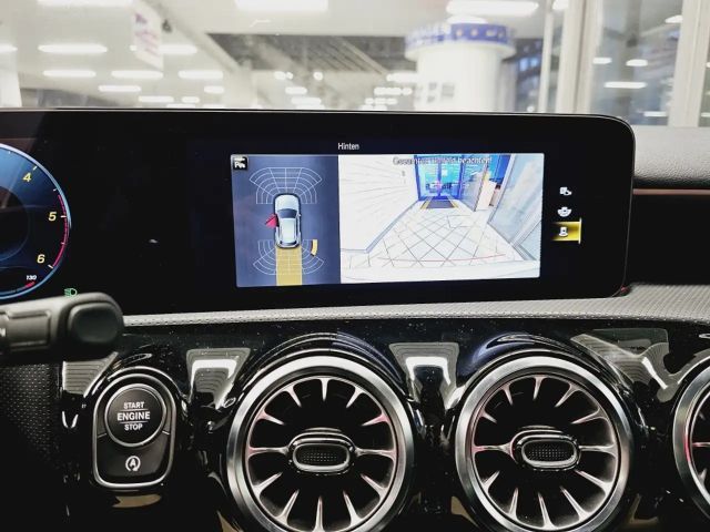 Mercedes-Benz A 200 AMG Line