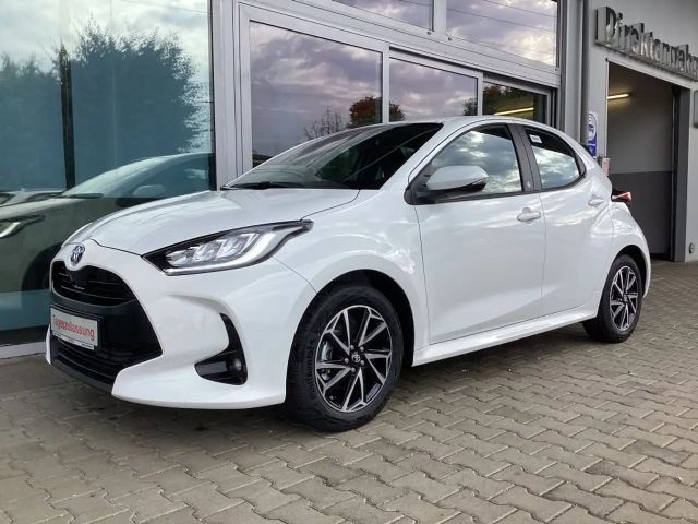 Toyota Yaris Hatchback Hybride VVT-i