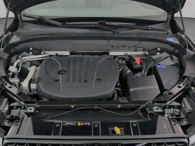 Volvo XC60 Dark Plus