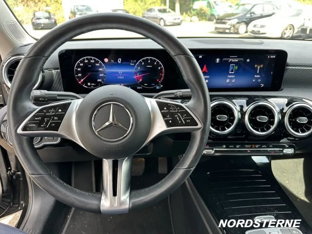 Mercedes-Benz A 180 Progressive