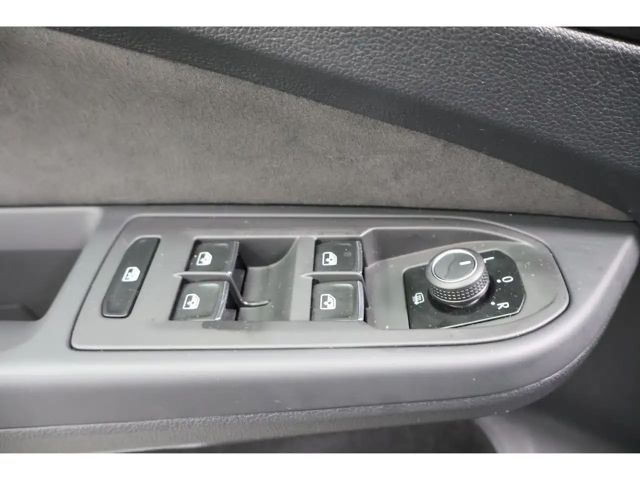 Volkswagen Golf 2.0 TSI DSG GTI Golf VIII