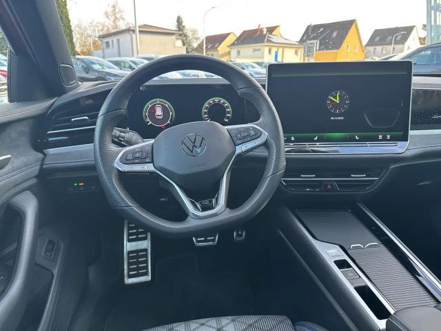 Volkswagen Passat Business DSG R-Line Variant