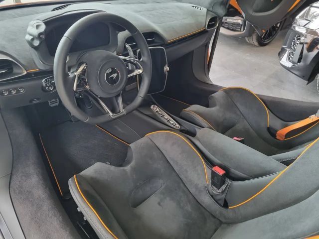 McLaren Artura Performance Black Paket Lift Sport Auspuff Clubsp.