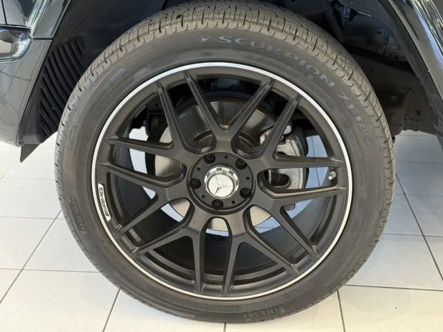 Mercedes-Benz G 400 AMG Line