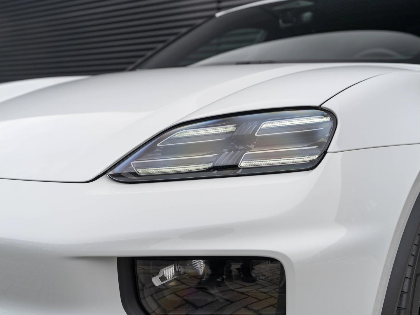 Porsche Macan BOSE InnoDrive Matrix LED 21'