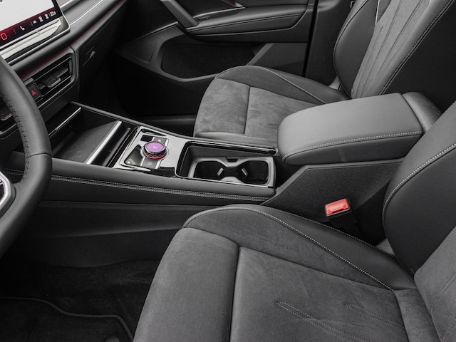 Volkswagen Tayron 2.0 TDI DSG 7-Sitze NAVI PANO