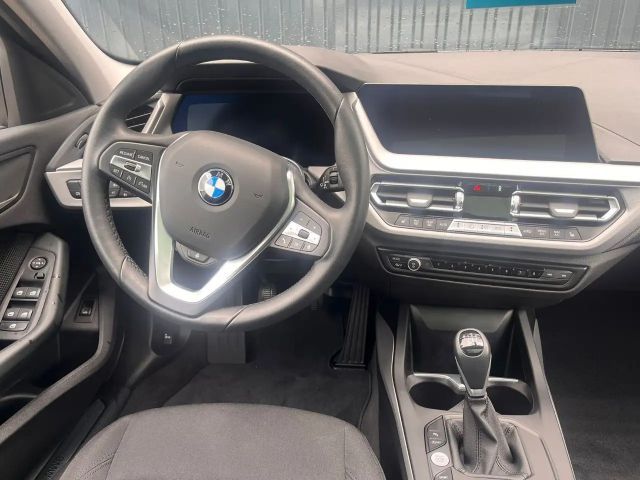 BMW 116 116i 5-deurs Sedan