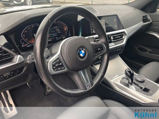 BMW 320 320d M-Sport Touring xDrive