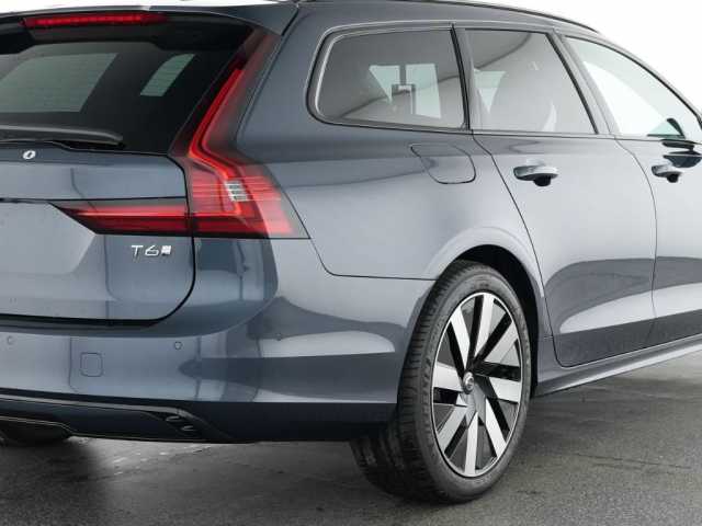 Volvo V90 AWD Dark Plus T6