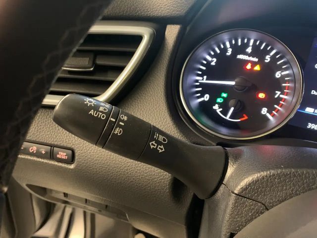 Nissan Qashqai Akari 1,3 Leder/Navi/SHZ/Pano/CarPlay