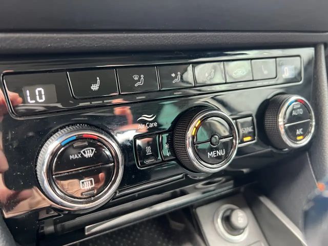 Skoda Superb 2.0 TDI Combi Style Style