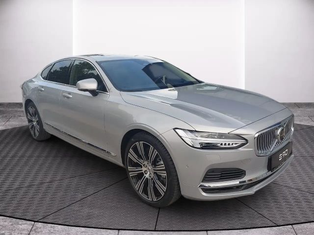 Volvo S90 AWD Recharge T8