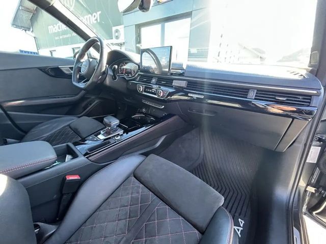 Audi A4 45 TFSI Quattro S-Line