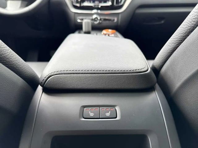 Volvo XC60 Dark Plus